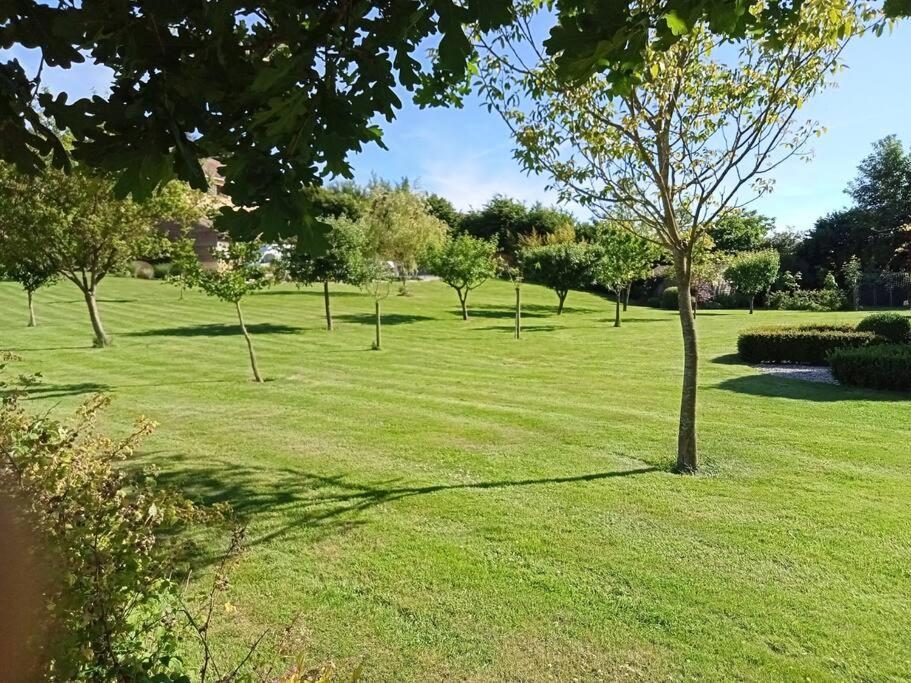 Le Clos Des Marronniers Ecques Exterior photo